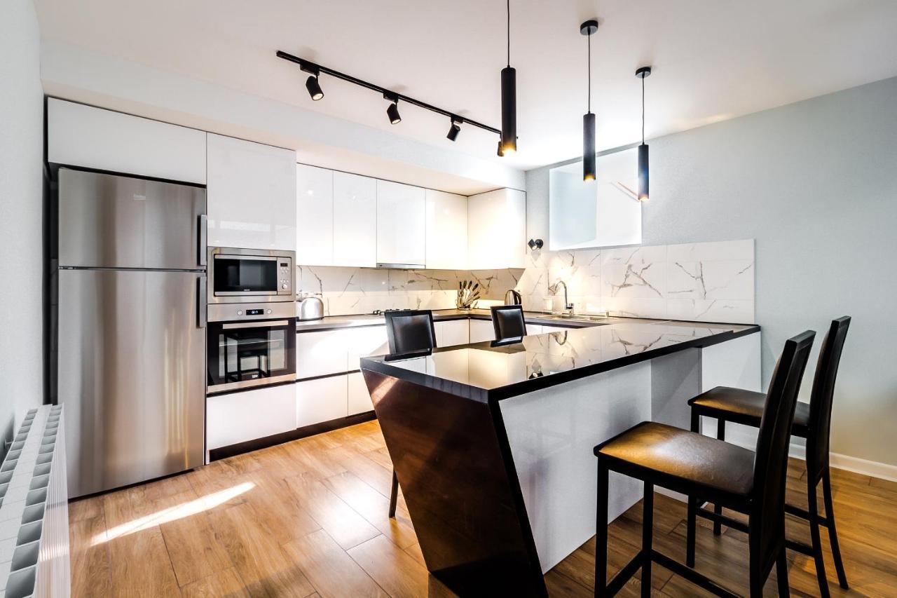 Modern Apartment In Old ティビリシ エクステリア 写真