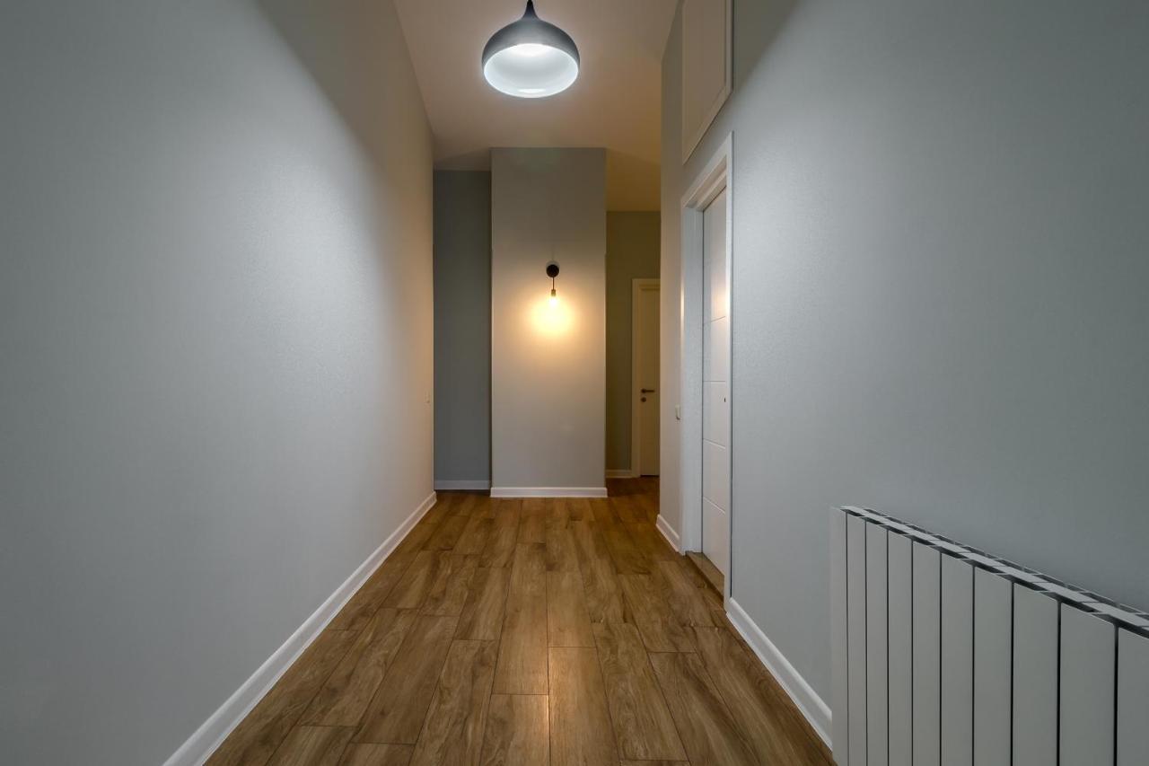 Modern Apartment In Old ティビリシ エクステリア 写真