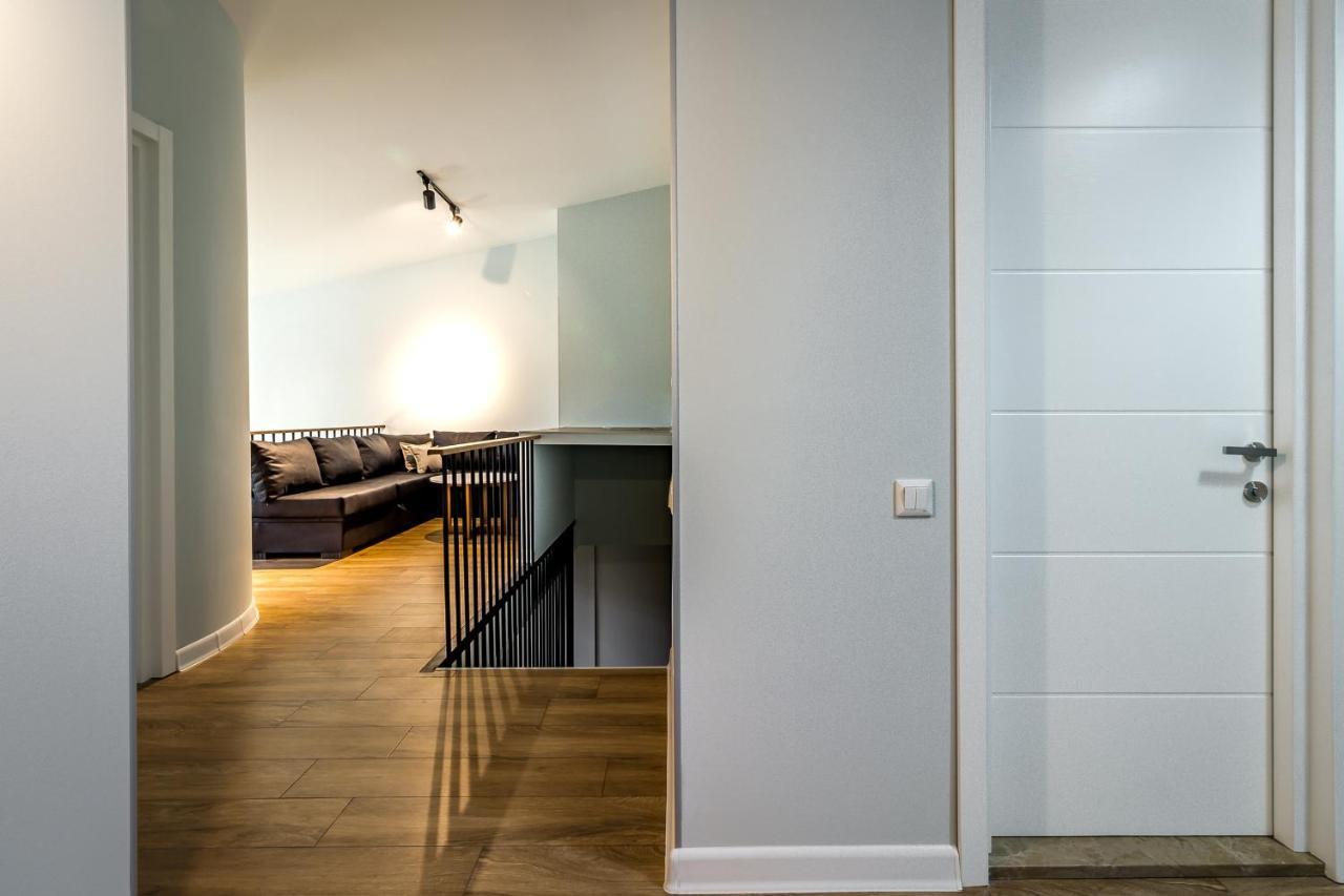 Modern Apartment In Old ティビリシ エクステリア 写真